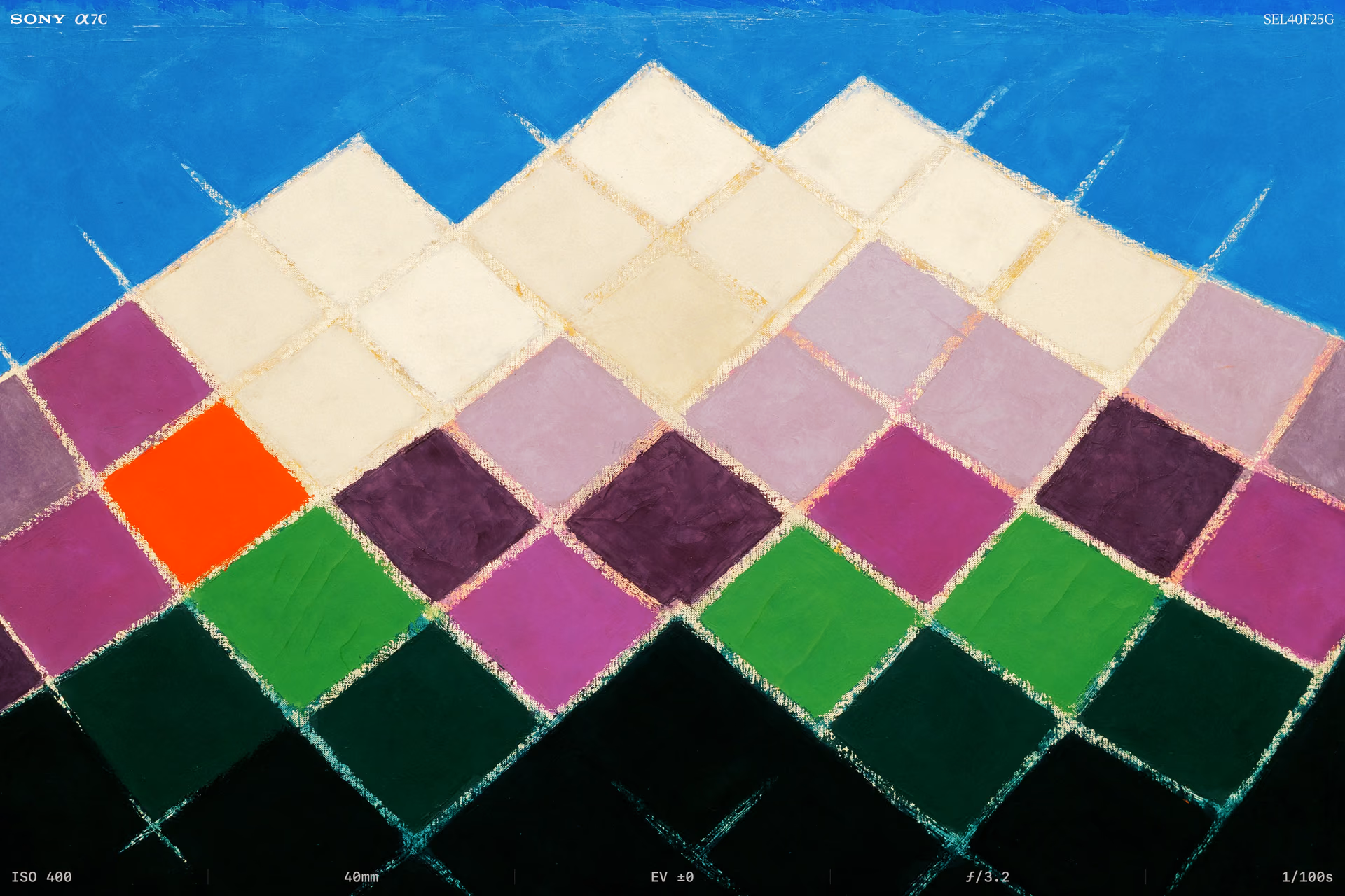 Detail of where the diamonds overlap